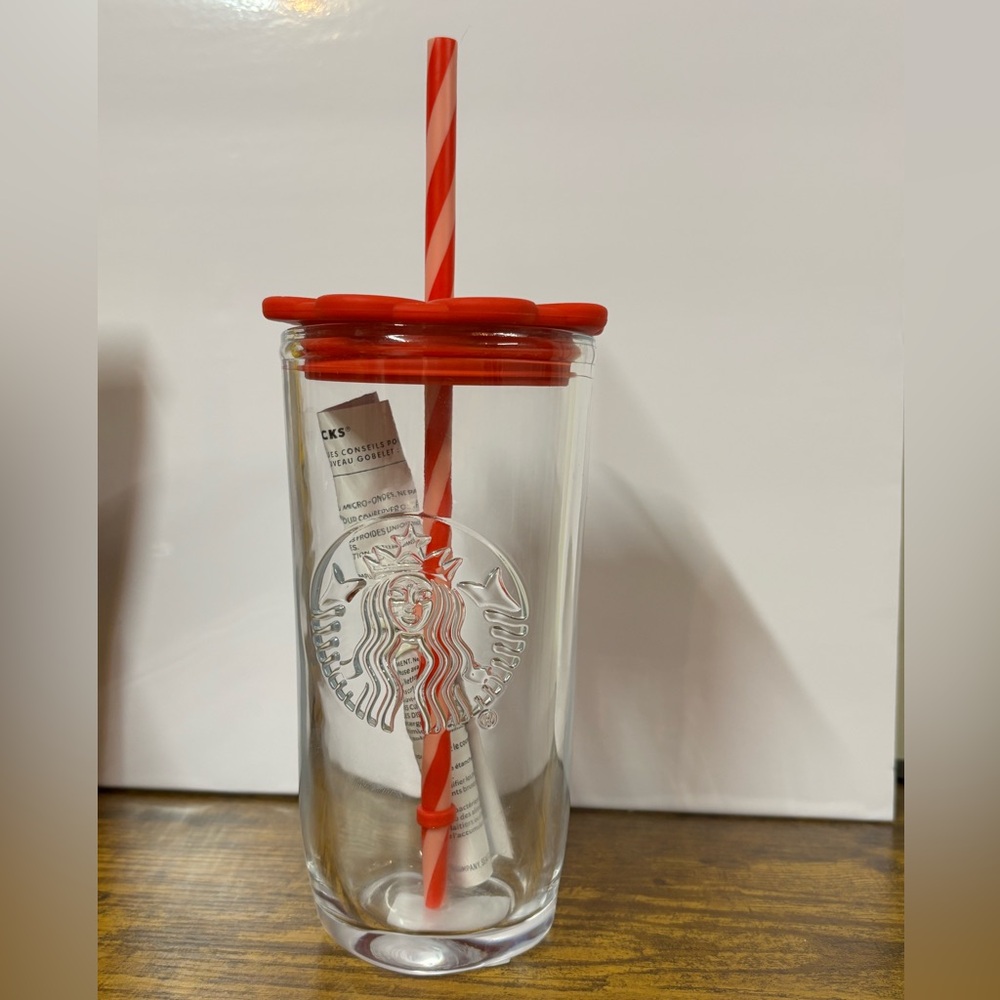 NWT Starbucks 2026 Recycled Glass Tumbler Silicon Red Heart Lid & Pink/Red Straw